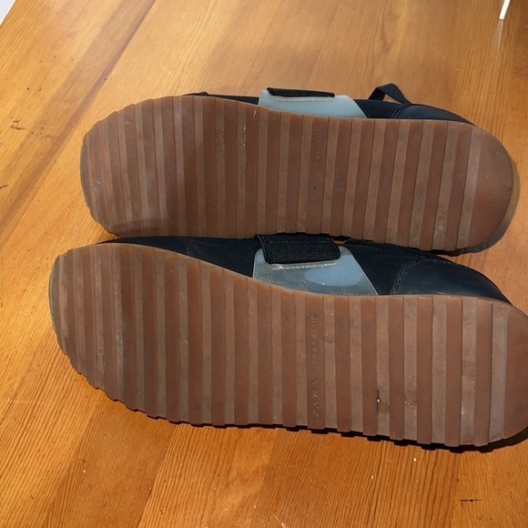 Zara Trafaluc black keep running gym shoes/sneakers size 39. EUC. - Picture 5 of 7